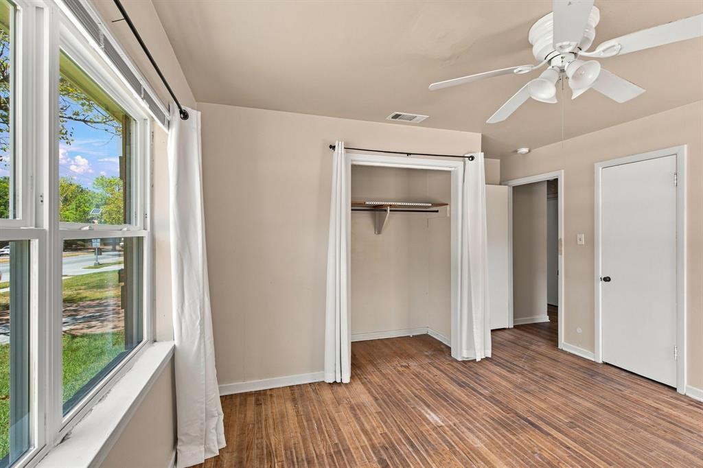 726 N Carrier Parkway Property Photo 22