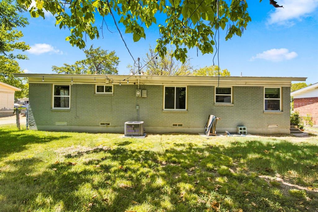 726 N Carrier Parkway Property Photo 28