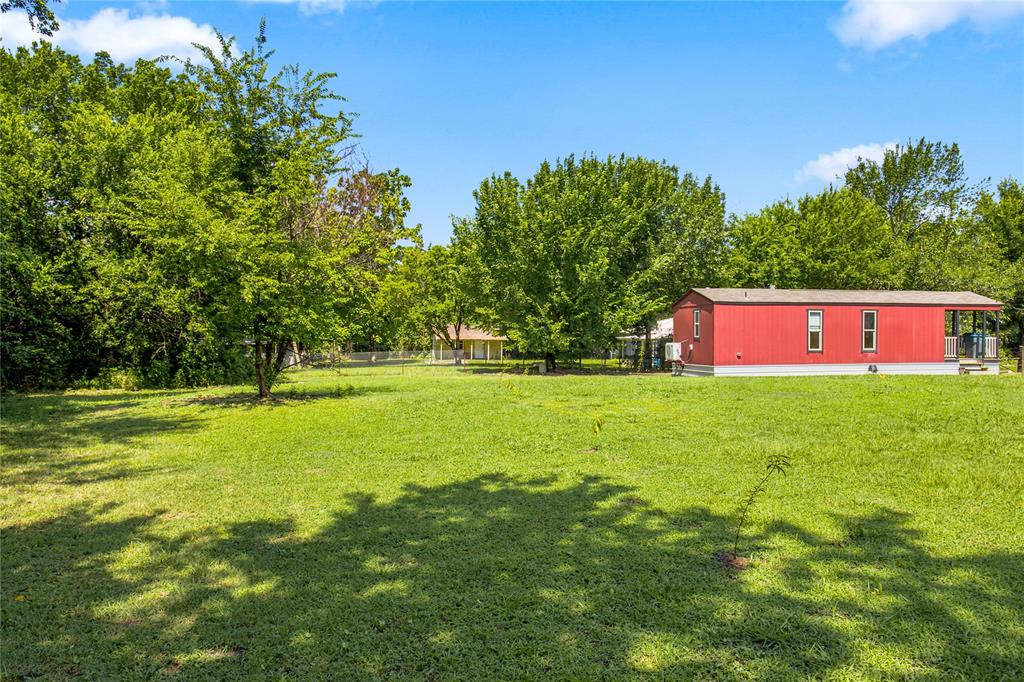 740 E Marshall Avenue Property Photo 15