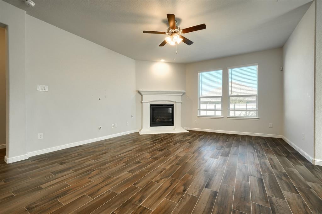 936 Meadows Drive Property Photo 8