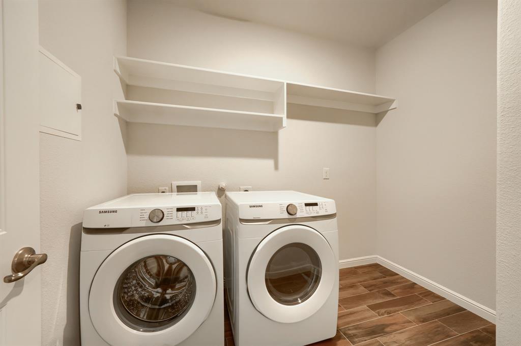 936 Meadows Drive Property Photo 23