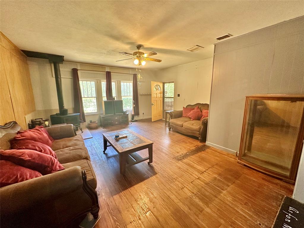 423 Strawn Road Property Photo 3