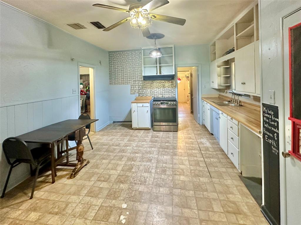 423 Strawn Road Property Photo 16