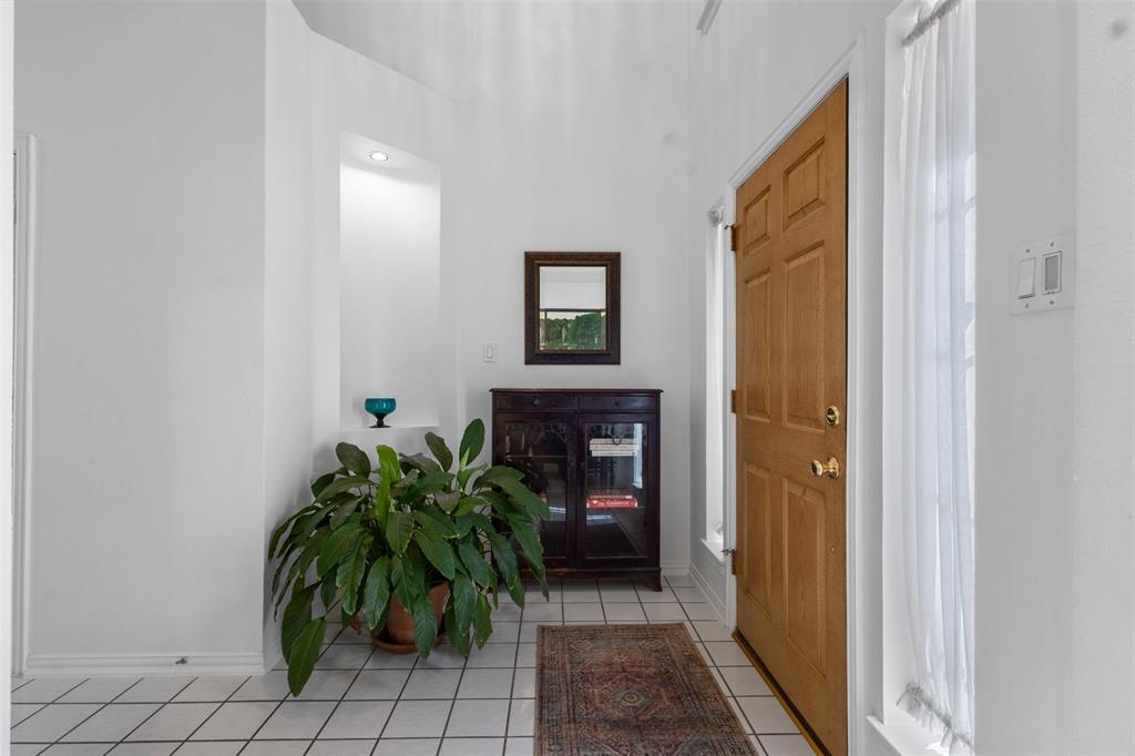 332 Kahala Drive Property Photo 4