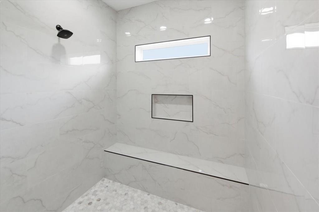 13015 Rainier Drive Property Photo 14