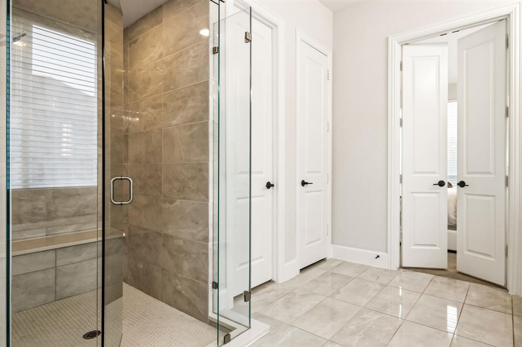 4511 Walnut Grove Lane Property Photo 19