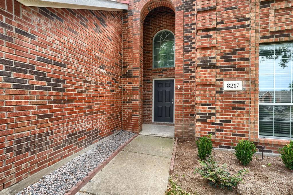 8217 Rayburn Lane Property Photo 3