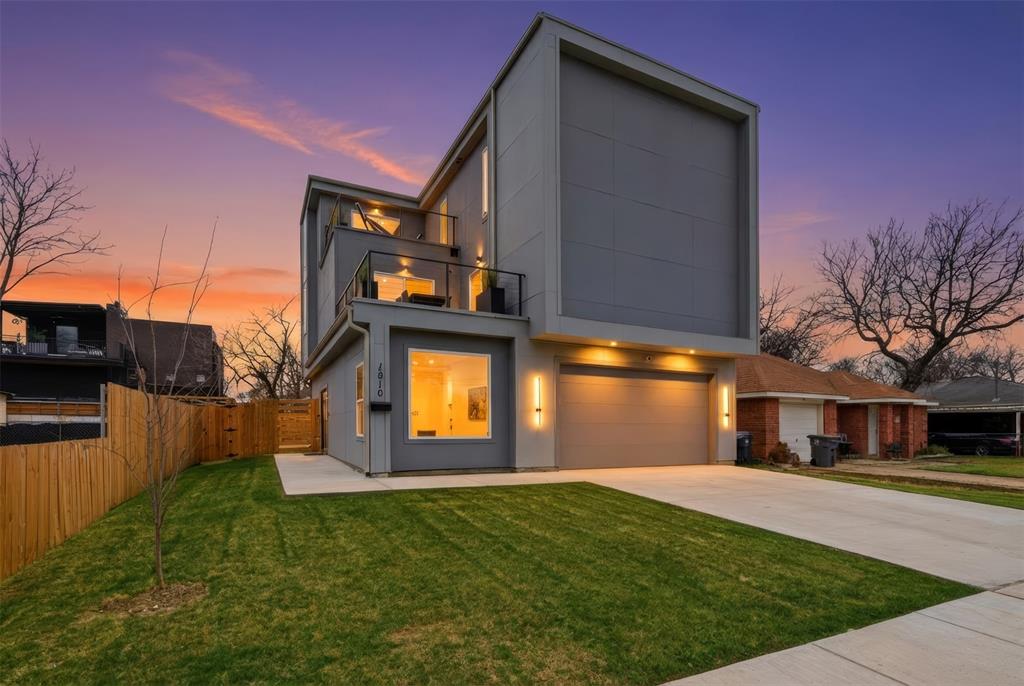 1810 Kraft Street Property Photo 1
