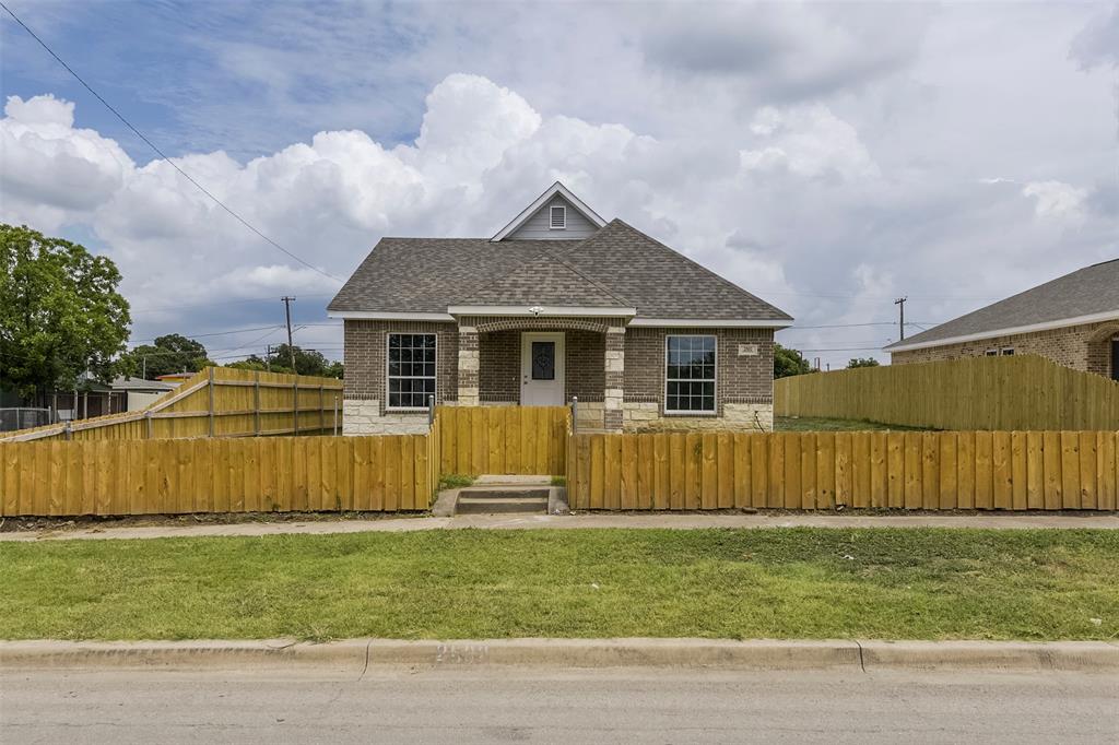 2502 S Denley Drive Property Photo 1