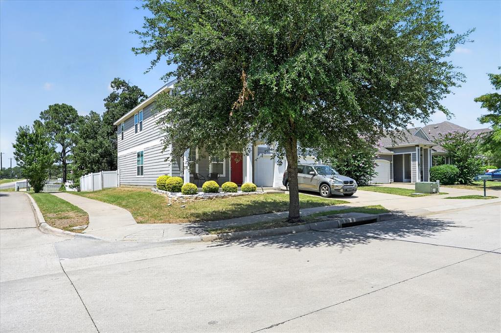 8913 Cranston Court Property Photo 4