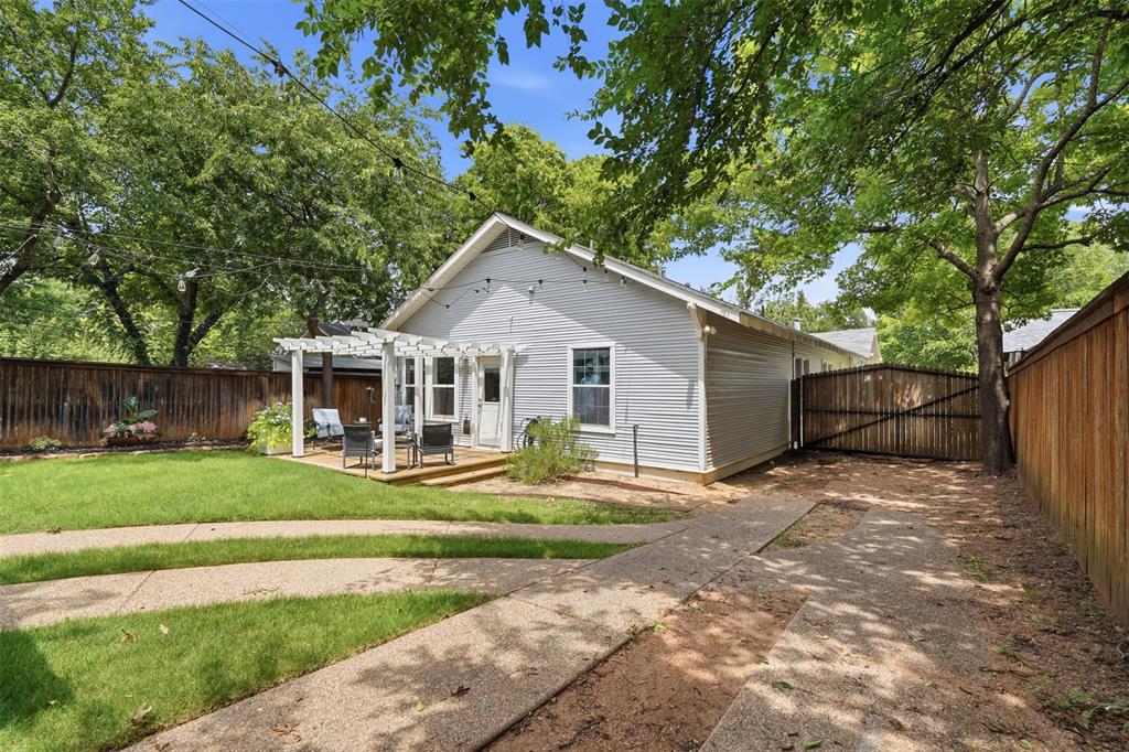 2208 Western Avenue Property Photo 33