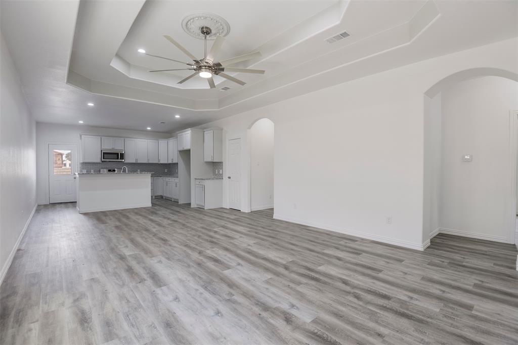 2506 S Denley Drive Property Photo 4