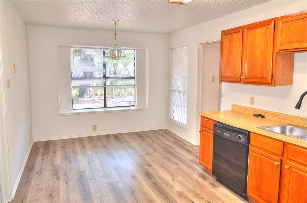 8901 Greentree Drive Property Photo 3