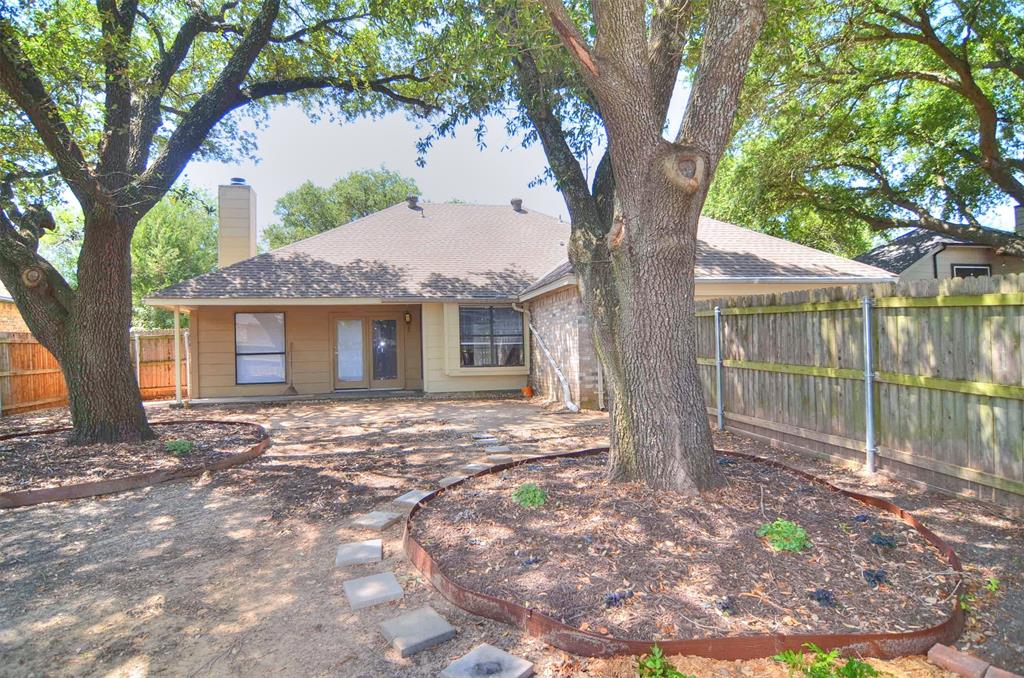 8901 Greentree Drive Property Photo 10