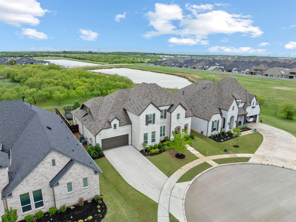 2405 Casia Landing Property Photo 2