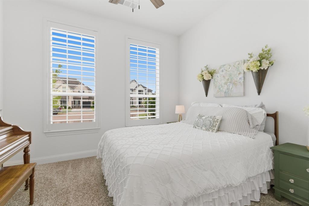 2405 Casia Landing Property Photo 18