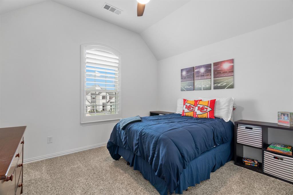 2405 Casia Landing Property Photo 25