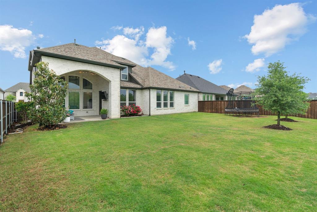 2405 Casia Landing Property Photo 33
