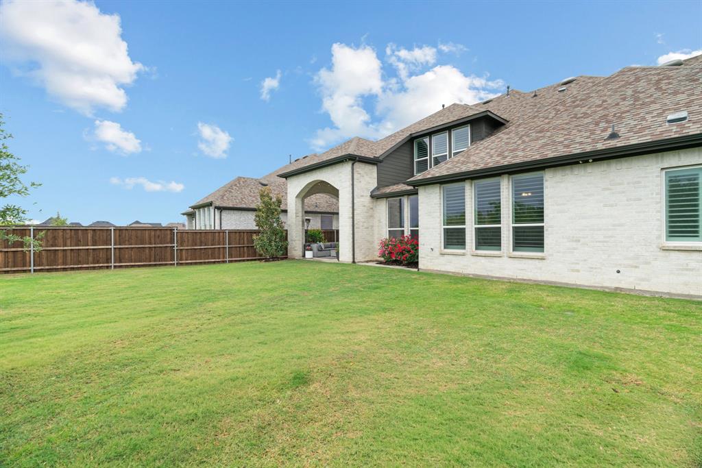 2405 Casia Landing Property Photo 34