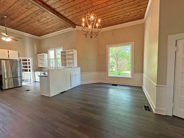 101 Baker Street Property Photo 12