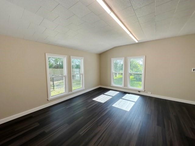 101 Baker Street Property Photo 15