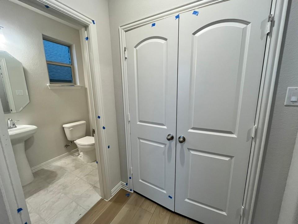 10000 Birchpoint Drive Property Photo 6