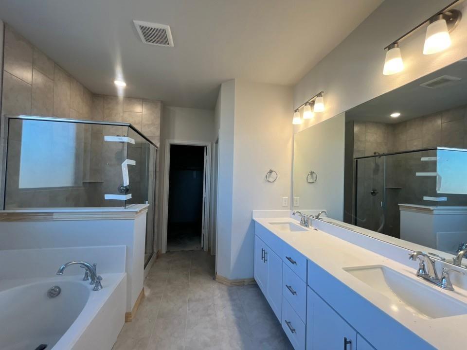 10000 Birchpoint Drive Property Photo 11