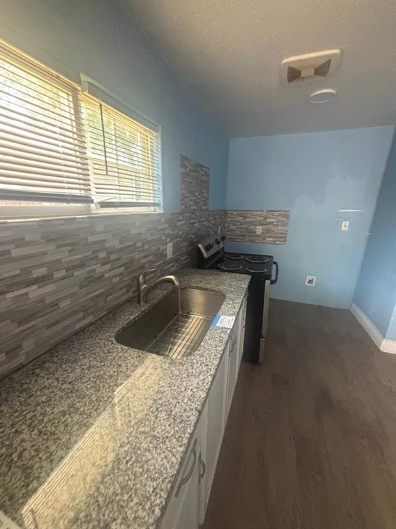 2926 Tampico Street Property Photo 26