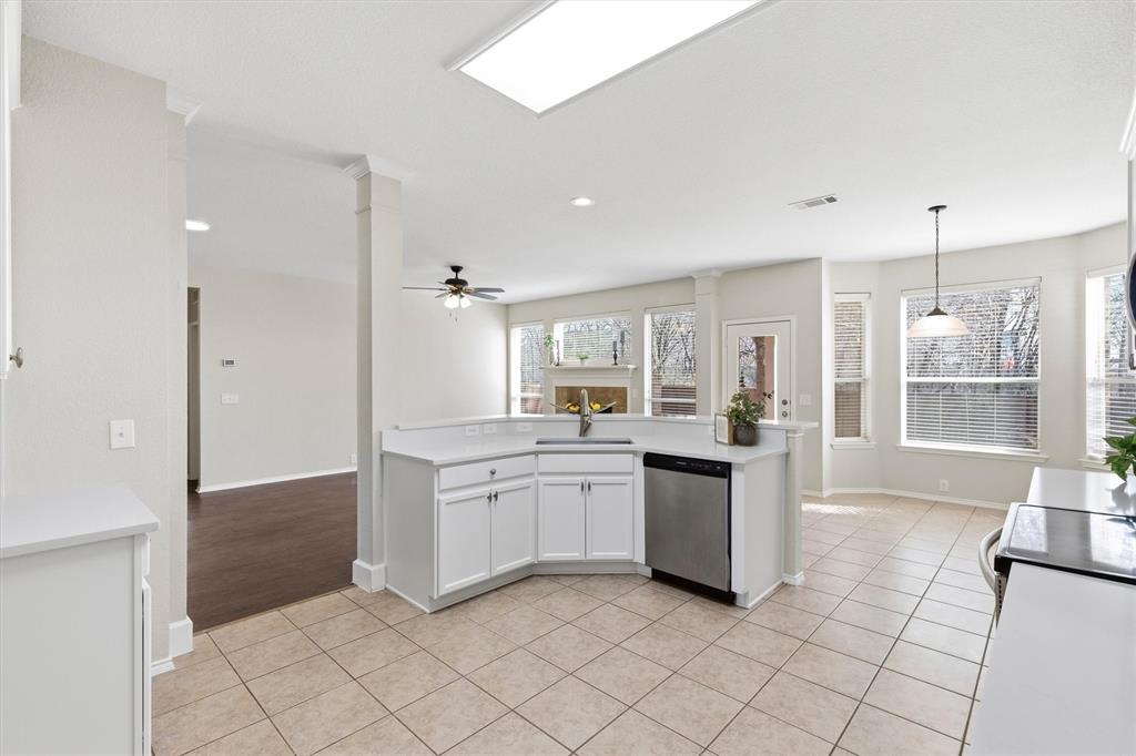 8625 Luzerne Drive Property Photo 11