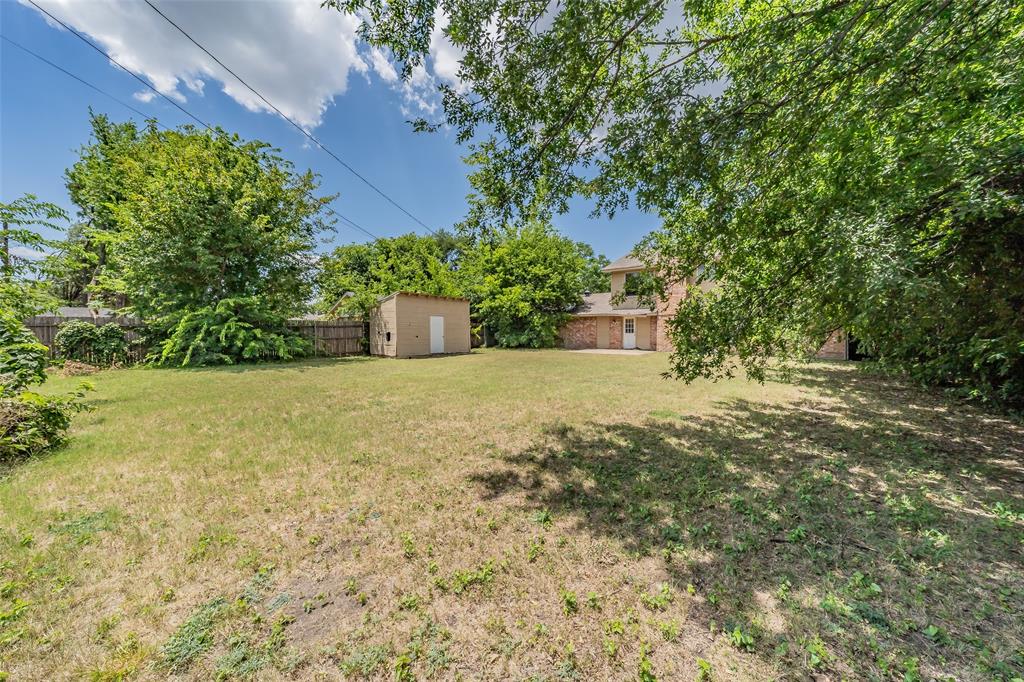 418 Longworth Boulevard Property Photo 4