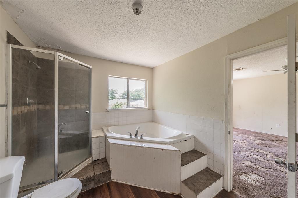 418 Longworth Boulevard Property Photo 19