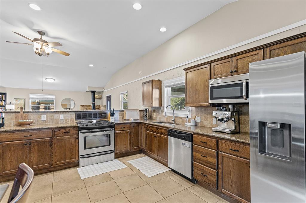 5117 Curzon Avenue Property Photo 7