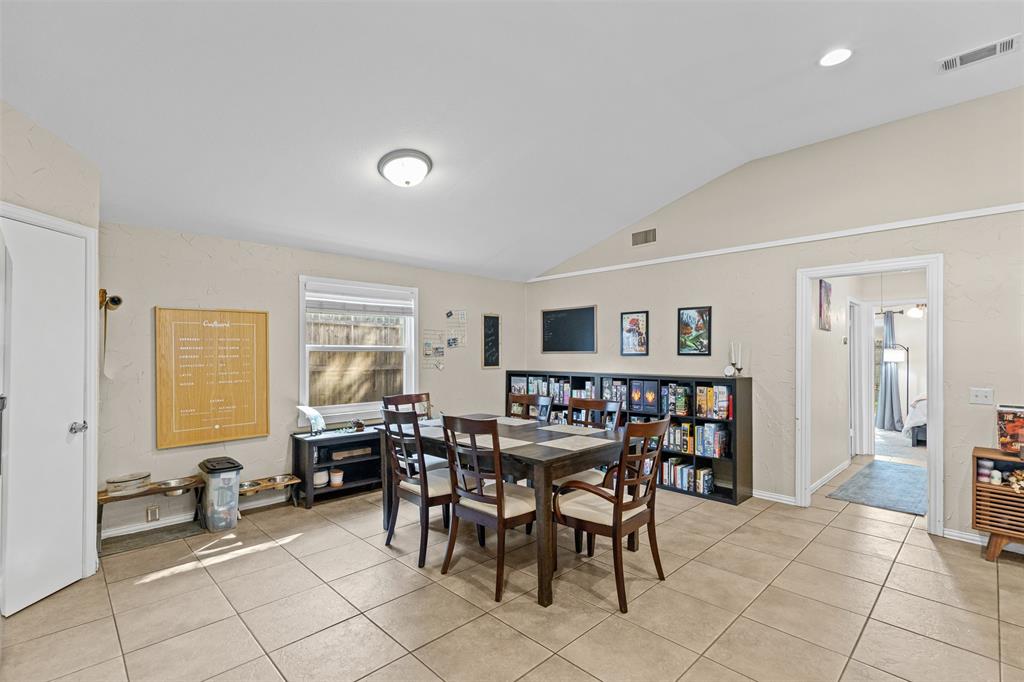 5117 Curzon Avenue Property Photo 8