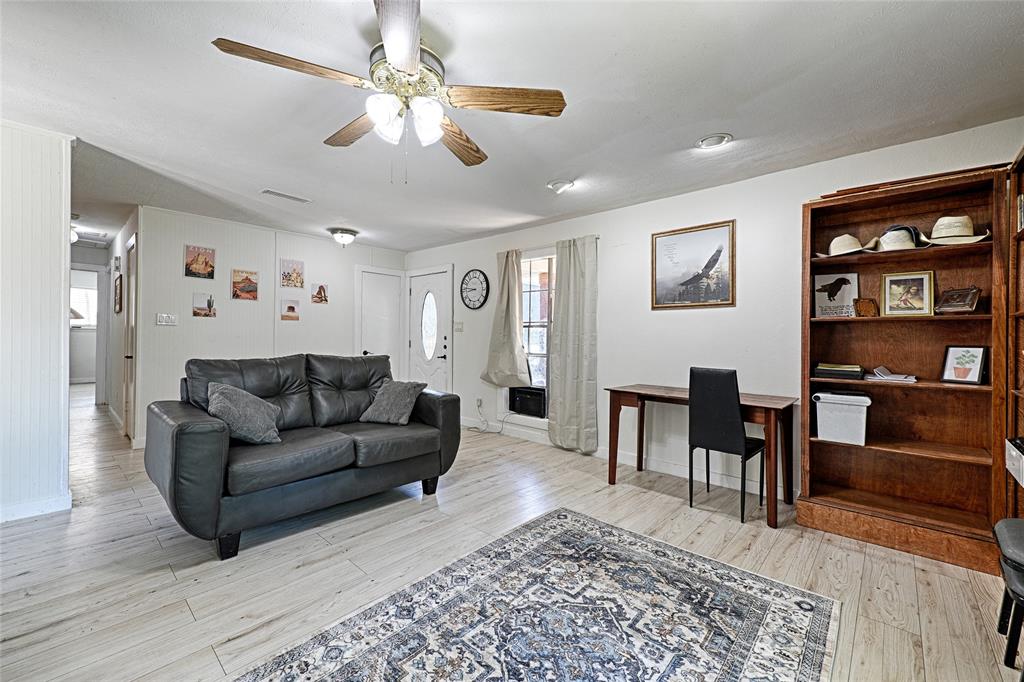 507 Bost Street Property Photo 7