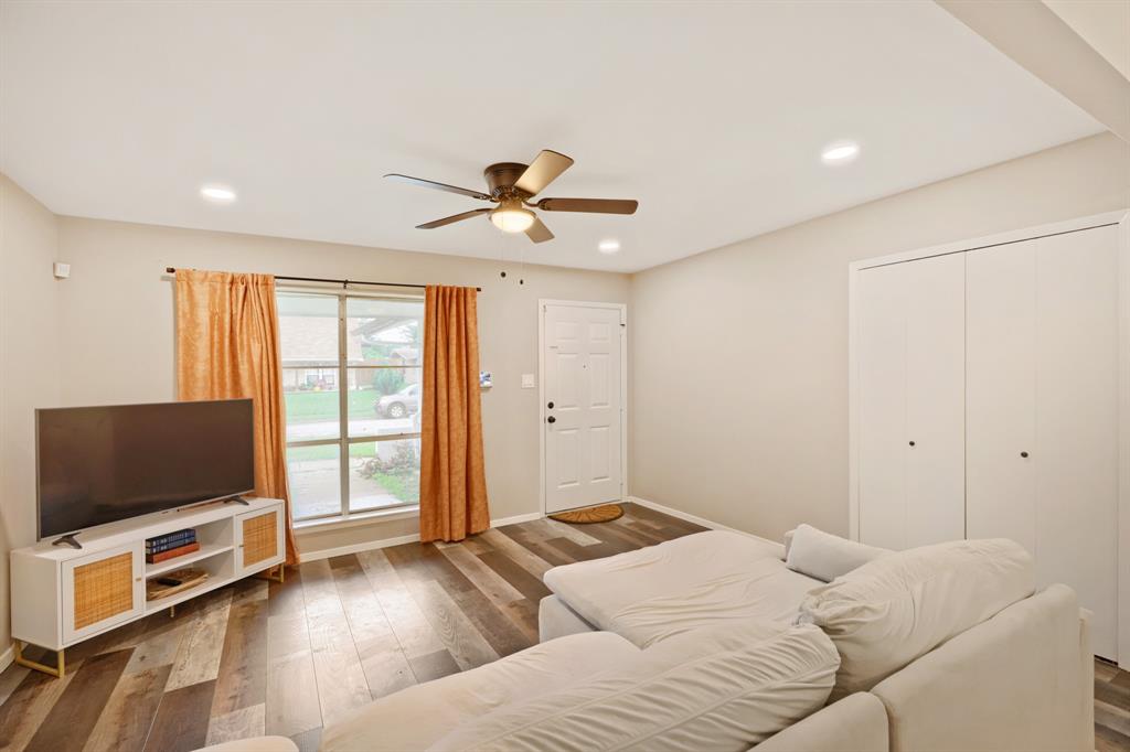 3621 Edgewood Drive Property Photo 8