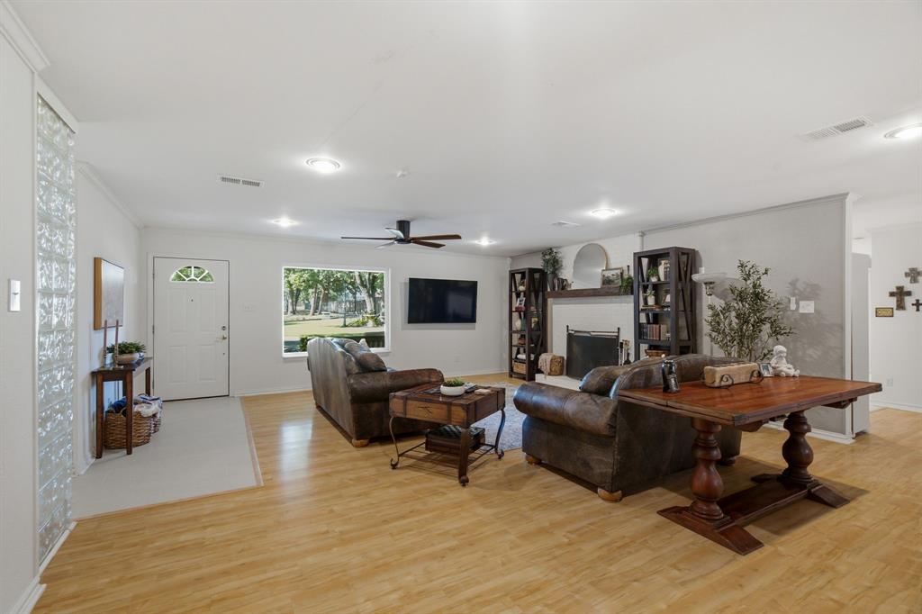 3001 Curry Road Property Photo 7
