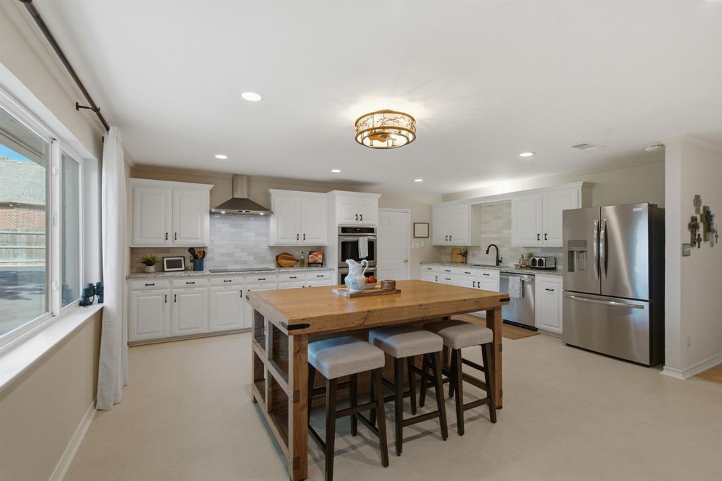 3001 Curry Road Property Photo 13