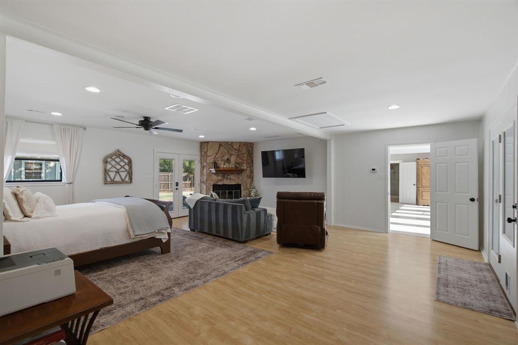 3001 Curry Road Property Photo 15