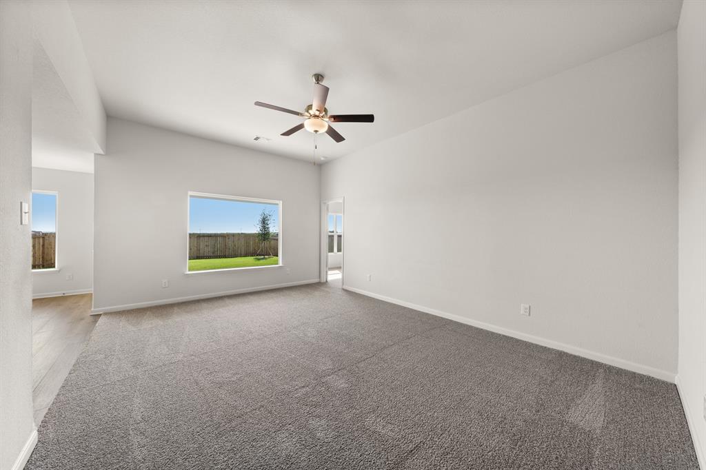 13413 Gitty Up Circle Property Photo 6
