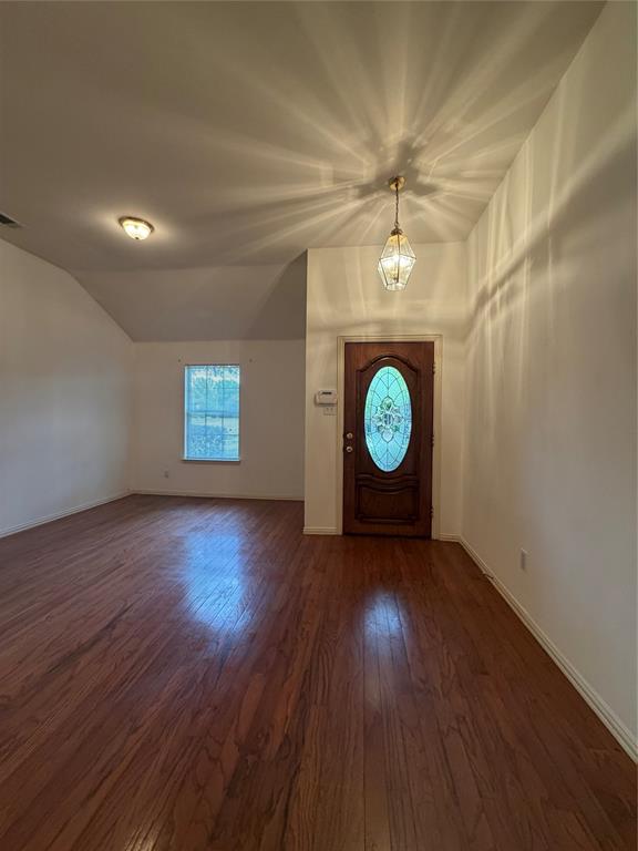 5109 Spicewood Drive Property Photo 6