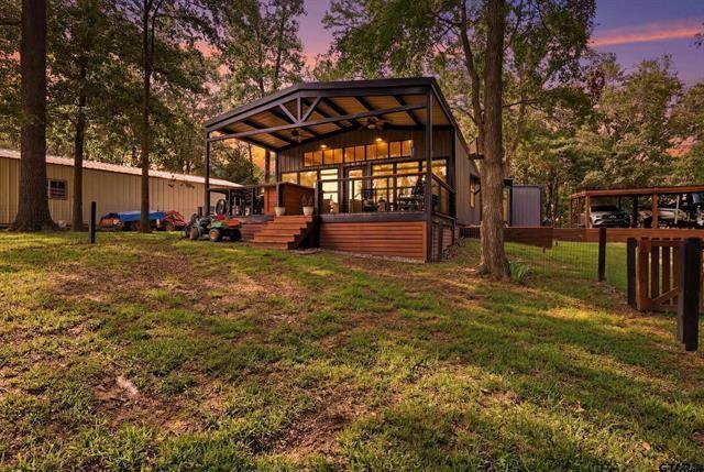 20 Red Oak Property Photo 4