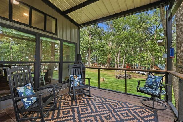 20 Red Oak Property Photo 5