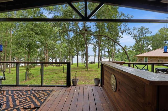 20 Red Oak Property Photo 6