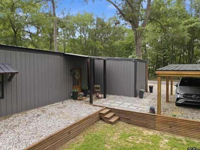 20 Red Oak Property Photo 7