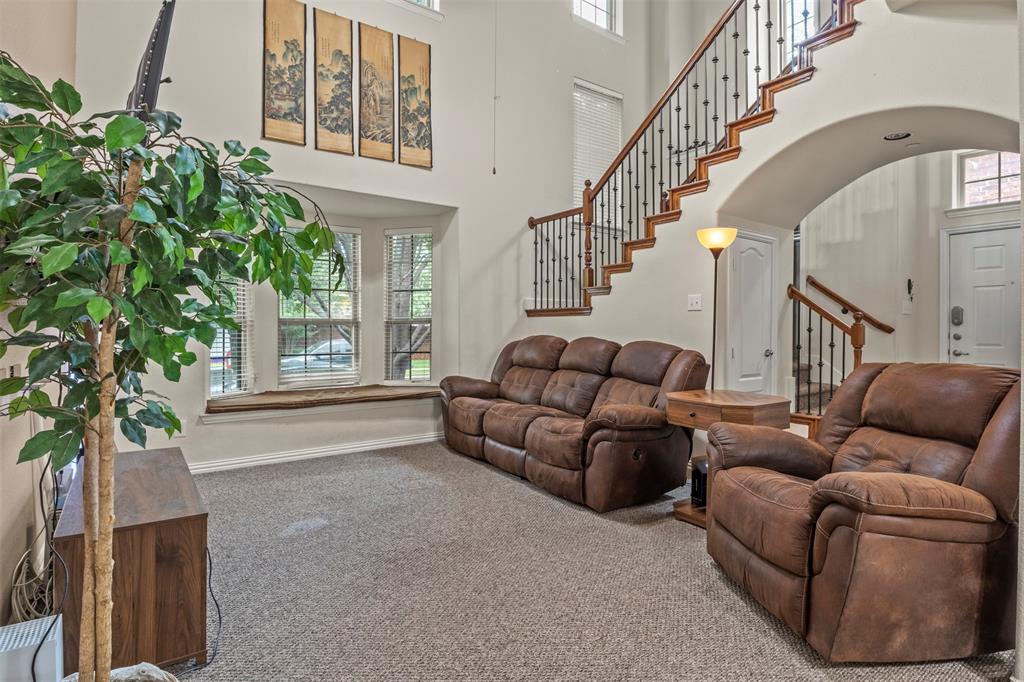 8712 Iron Horse Drive Property Photo 1
