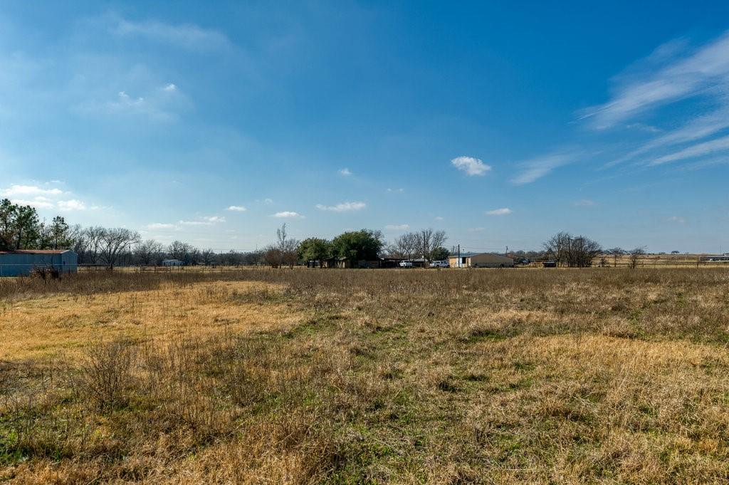 8829 N Highway 171 Property Photo 6