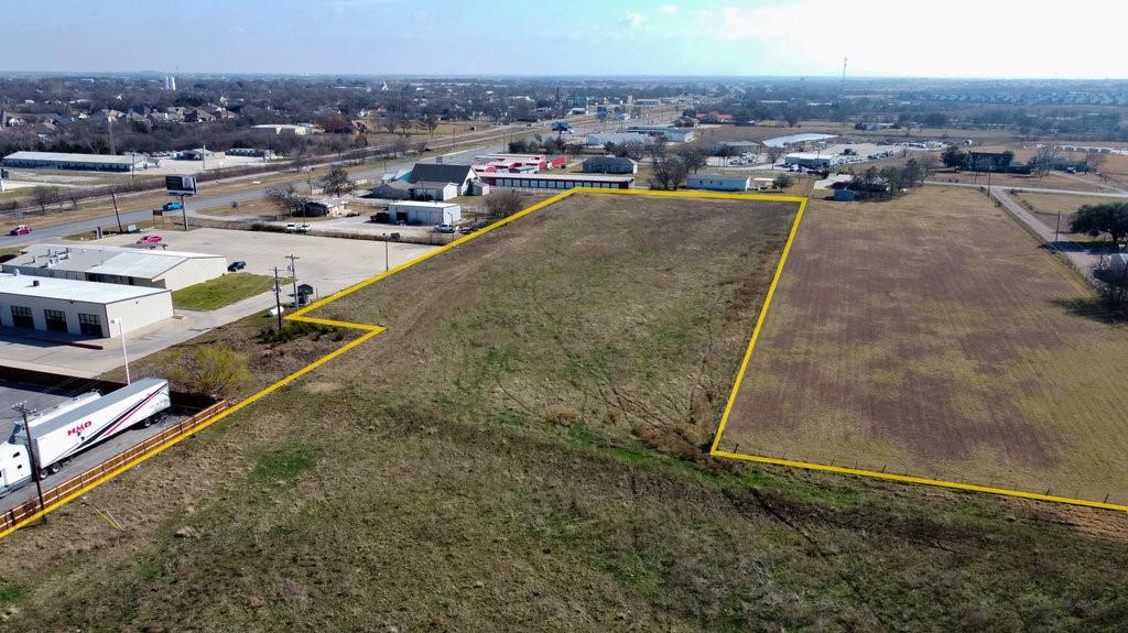 8829 N Highway 171 Property Photo 15