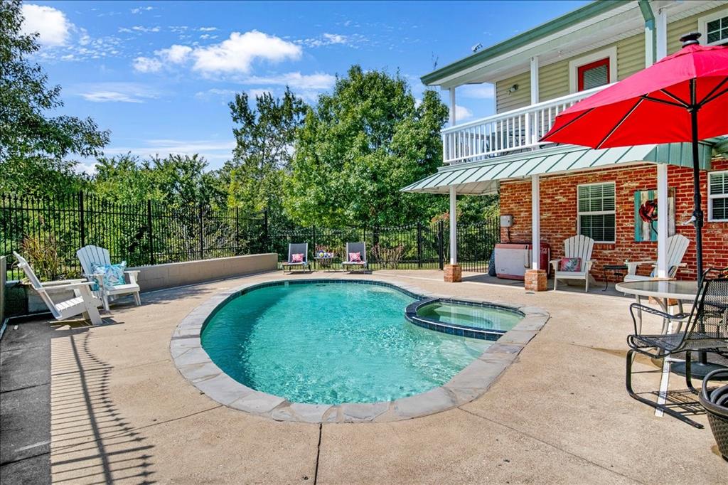 2027 Fm 779 Property Photo 5