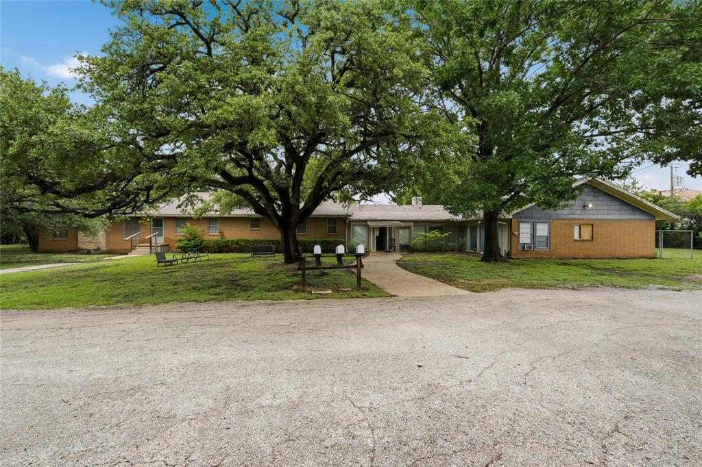 2323 N 39th Street Property Photo 1