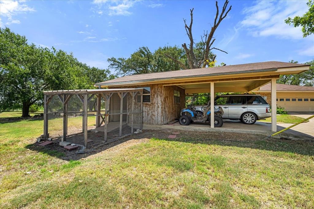 1642 Nw County Road 1040 Property Photo 32